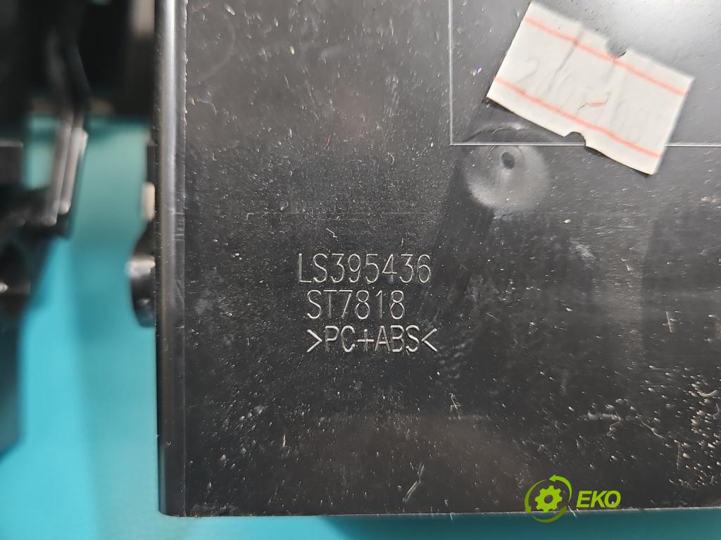 Fiat Tipo II 2015- 1.0 T (46349385) 100 HP manual 73,3 kW 999 cm3 5- Mřížka: kúrenia stredová 07357353440 (Mriežka kúrenia (fukár))