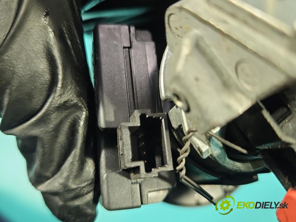 Renault Clio III 2005-2012 1,2.0 16V 75 HP manual 55 kW 1149 cm3 5- Spínačka (Spínacia skrinka)