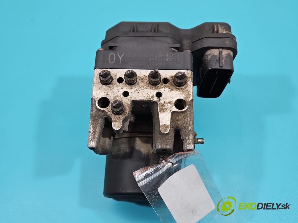 Toyota Rav4 III 2005-2012 2.2 D-CAT 177 HP manual 130 kW 2231 cm3 5- čerpadlo abs 44540-42100 (Pumpa ABS)
