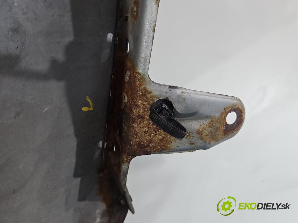 Mitsubishi Outlander I 2003-2006 2.0 16V 136hp manual 100 kW 1997 cm3 5- blatnik přední levý  (Levý přední blatník)