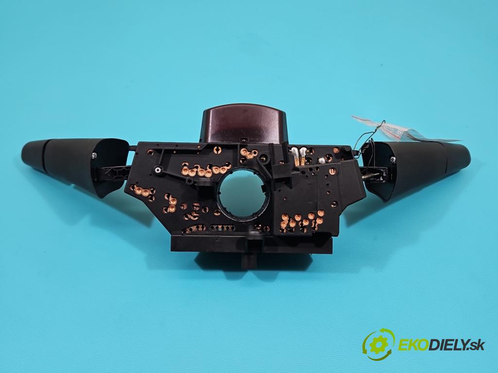 Mercedes Sprinter I 1995-2006 2,2.0 cdi 109 HP manual 80 kW 2148 cm3 5- prepínač komplex:  (Prepínacie páčky pod volantom)