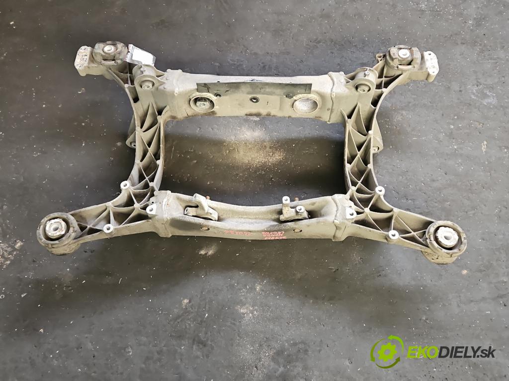 Honda Legend IV 2004-2012 3.5 V6 295KM automatic 217 kW 3471 cm3 4- zadní výztuha  (Zadní výztuha)