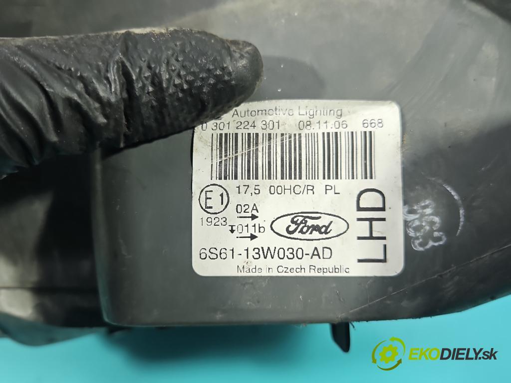 Ford Fiesta Mk6 2002-2008 1.4 tdci 68 HP manual 50 kW 1399 cm3 5- Reflektor: ľavý  (Kľučka dverí ostatné)