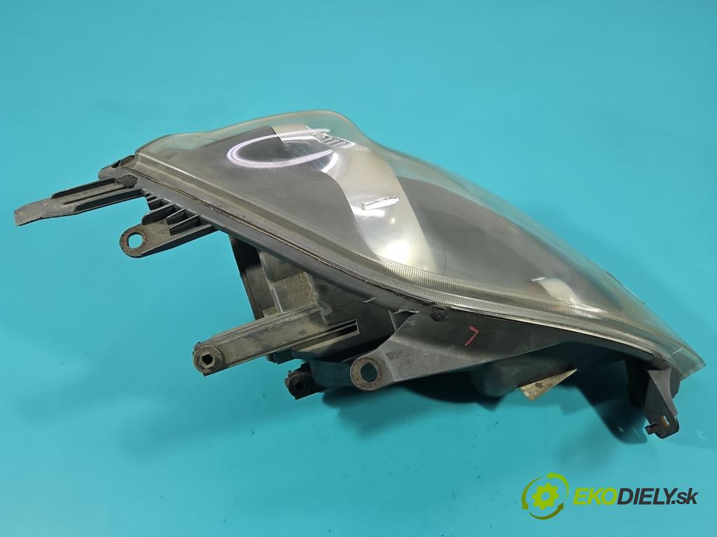 Ford Fiesta Mk6 2002-2008 1.4 tdci 68 HP manual 50 kW 1399 cm3 5- Reflektor: ľavý  (Kľučka dverí ostatné)