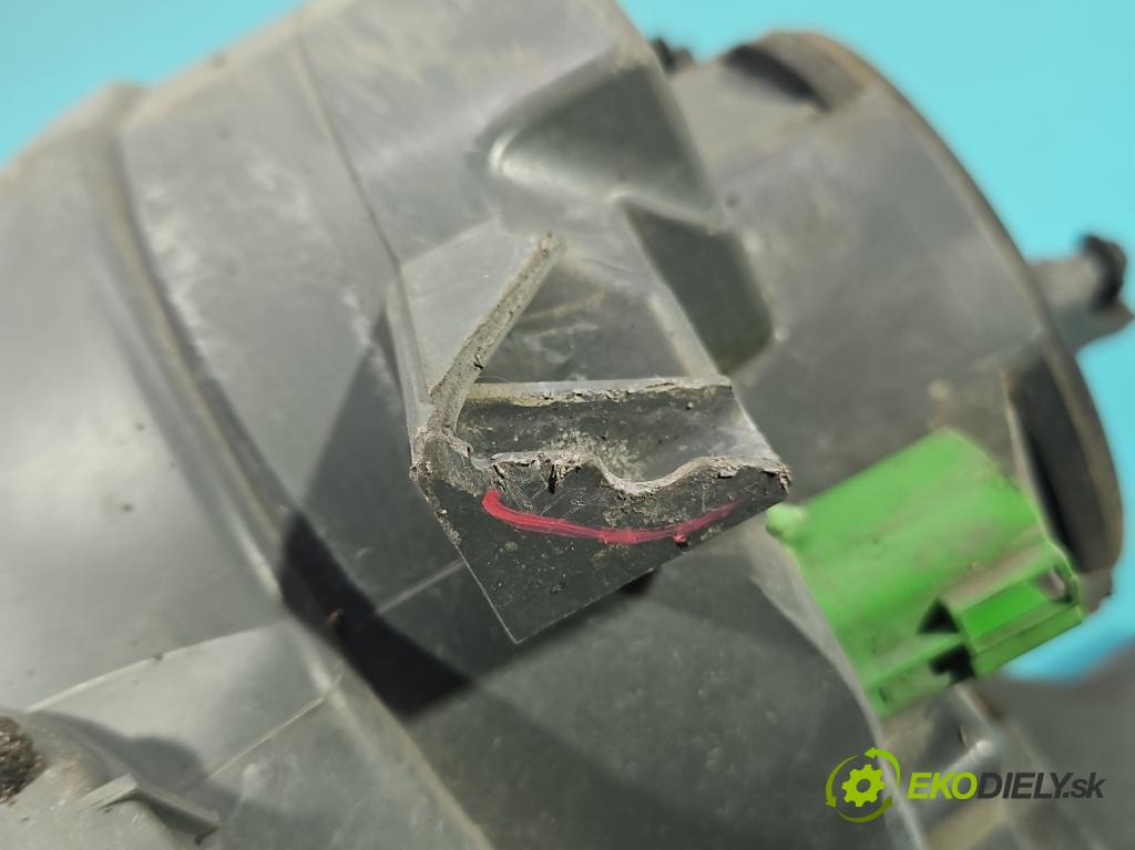 Ford Fiesta Mk6 2002-2008 1.4 tdci 68 HP manual 50 kW 1399 cm3 5- Reflektor: pravý 0301224302 (Svetlo predné pravé)