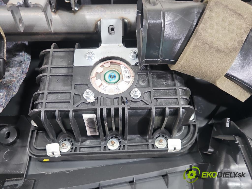 Peugeot 3008 I 2009-2016 1.6 hdi 109 HP manual 80 kW 1560 cm3 5- kokpit,pristrojová doska rozdeľovacia
