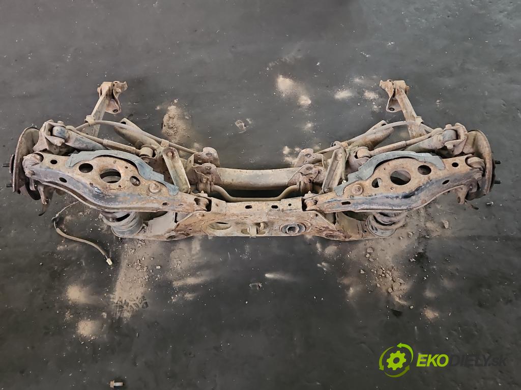 Toyota Rav4 III 2005-2012 2.2 D-CAT 177 hp manual 130 kW 2231 cm3 5- zadní výztuha  (Zadní výztuha)