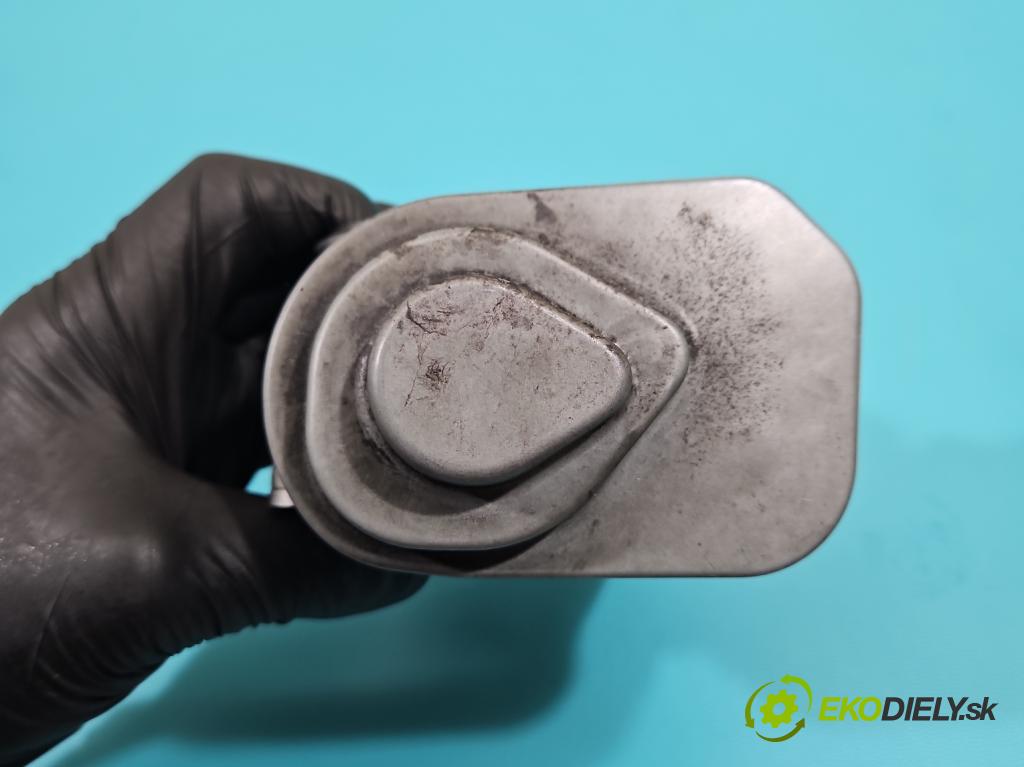 Mitsubishi Outlander II 2006-2013 2.0 DI-D 140 HP manual 103 kW 1968 cm3 5- klapka 038128063L (Škrtiaca klapka)