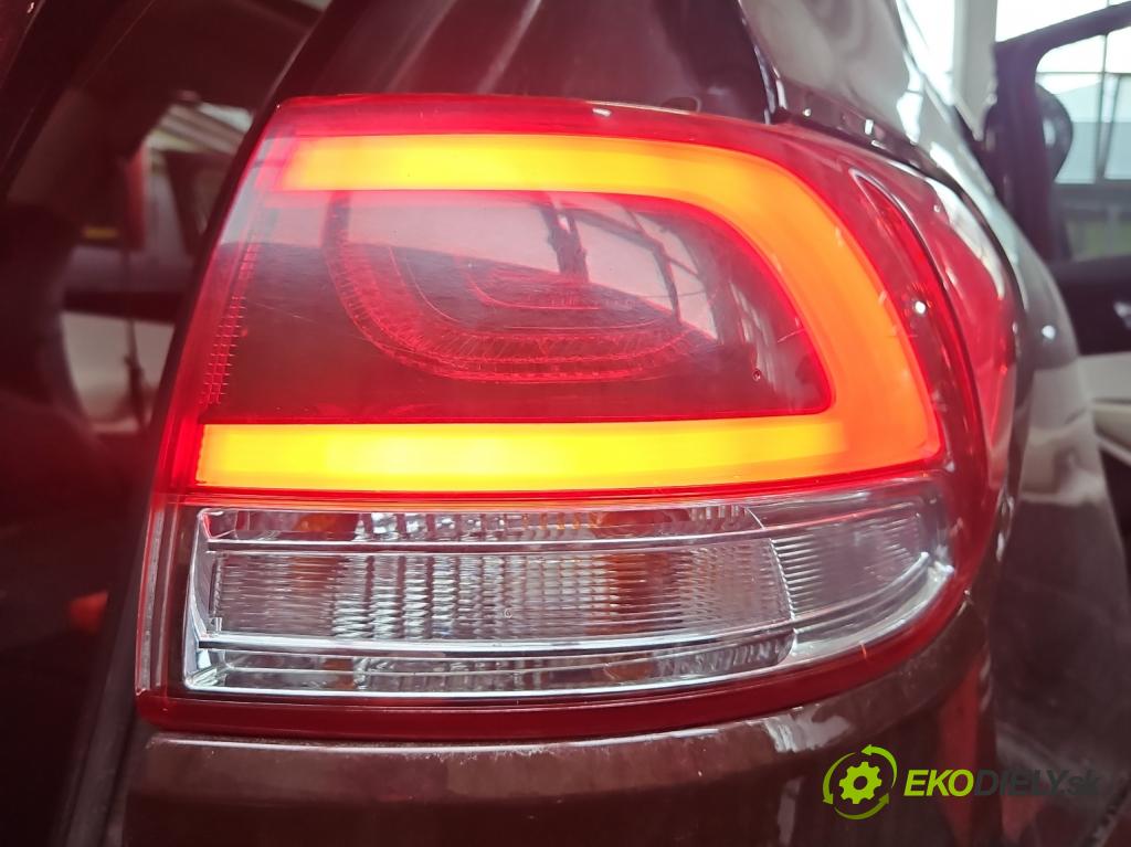 Kia Sorento III 2014-2020 2.0 crdi 185 HP automatic 136 kW 1999 cm3 5- svetlo / reflektor zadné pravé  (Kľučka dverí ostatné)