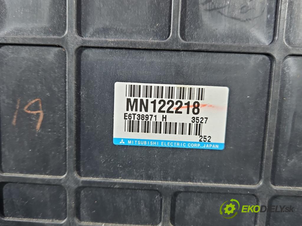 Mitsubishi Outlander I 2003-2006 2.0 16V 136 HP manual 100 kW 1997 cm3 5- riadiaca jednotka motora MN122218