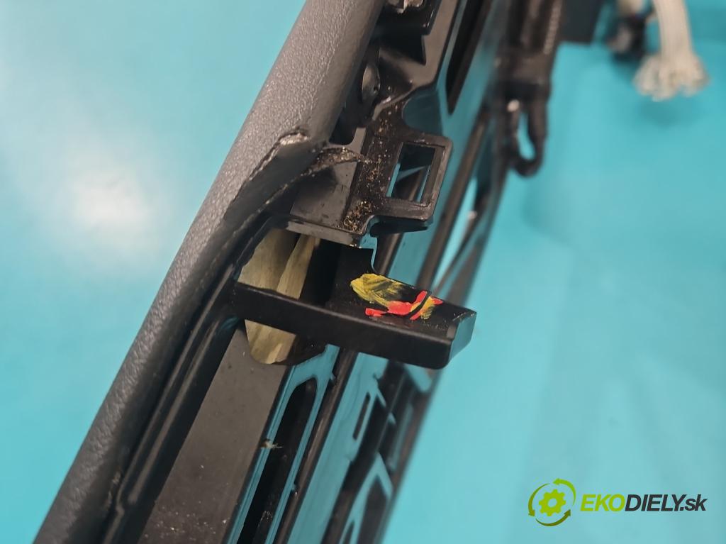 Honda Legend IV 2004-2012 3.5 V6 295HP automatic 217 kW 3471 cm3 4- operadlo 83400-SJA-0030 (Lakťová opierka)