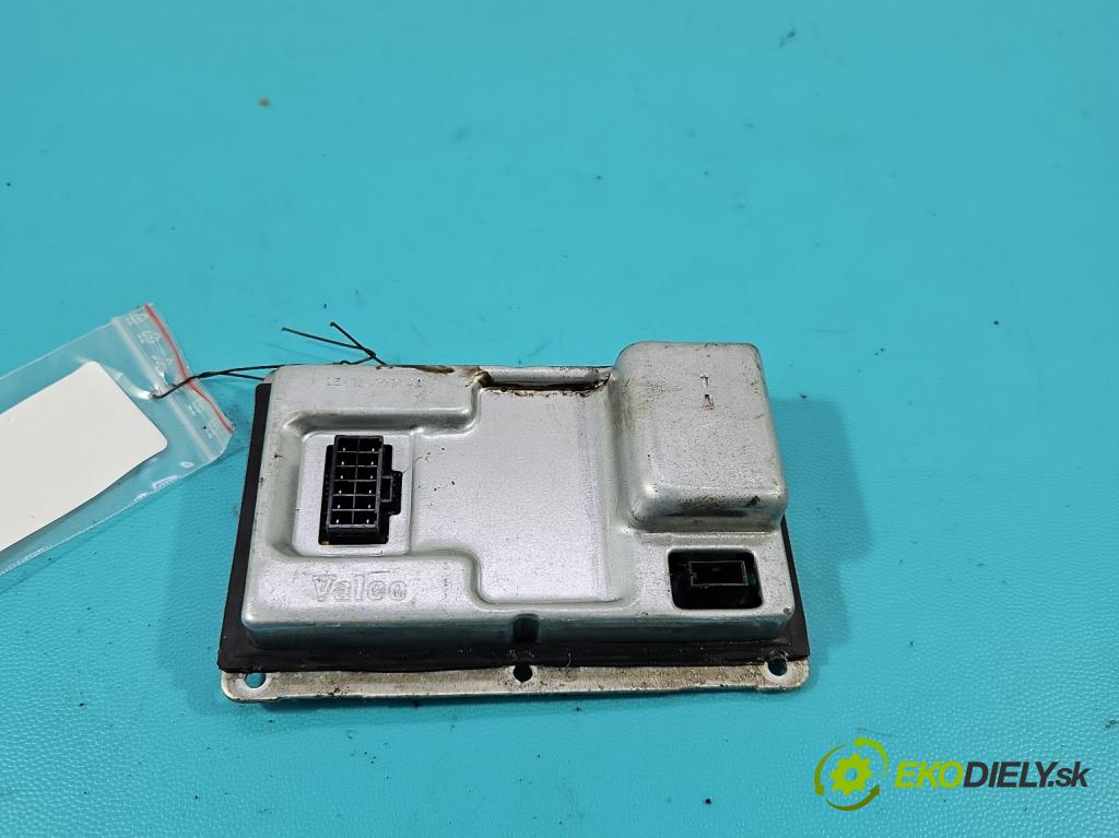 Citroen C8 2002-2014 2.0 hdi 136 HP manual 100 kW 1997 cm3 5- střídač: xenon 89030461 (Riadiaca jednotka xenónu)