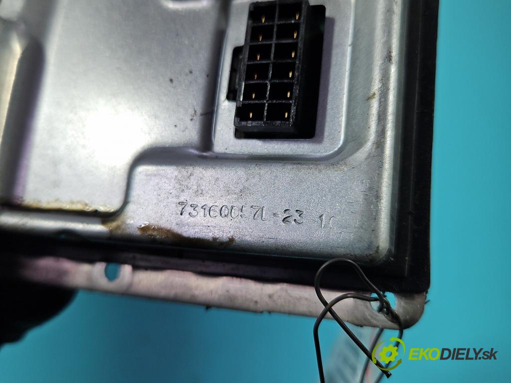 Citroen C8 2002-2014 2.0 hdi 136 HP manual 100 kW 1997 cm3 5- střídač: xenon 89030461 (Riadiaca jednotka xenónu)