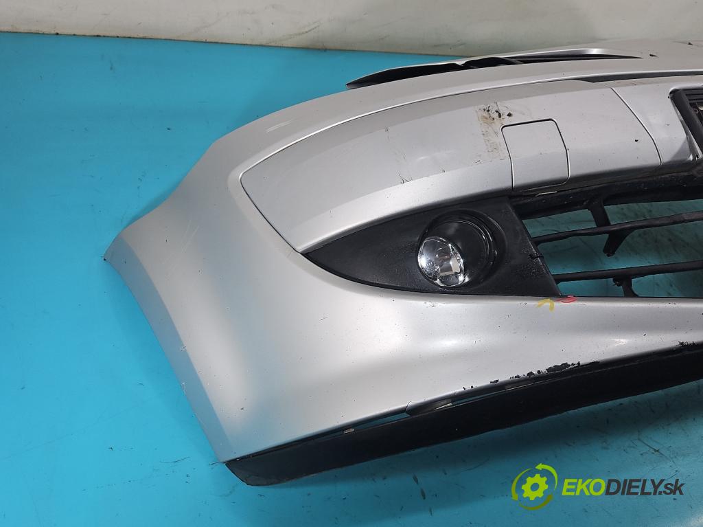 Renault Modus 1.5 dci 86 hp manual 63 kW 1461 cm3 5- nárazník přední  (Klika dveří ostatní)