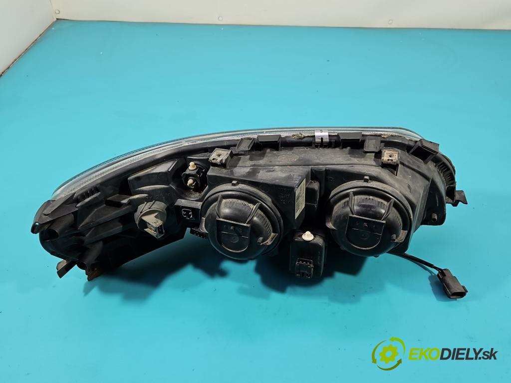Volvo S60 I 2000-2010 2.4 20V 140 HP automatic 103 kW 2435 cm3 4- Reflektor: ľavý 8659618 (Kľučka dverí ostatné)