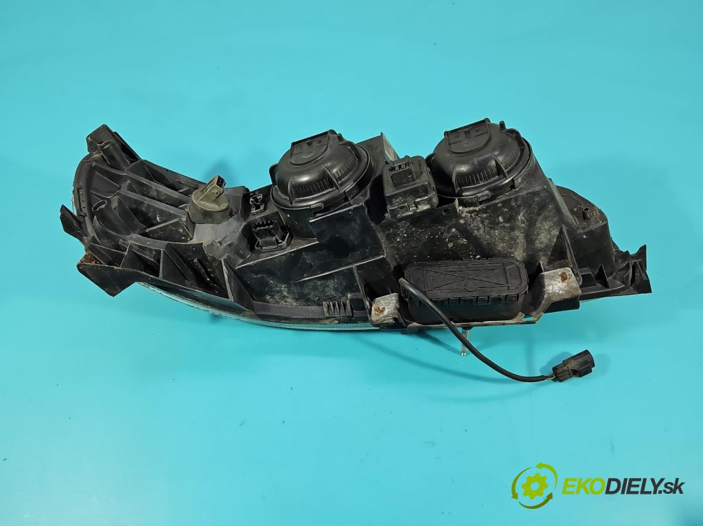 Volvo S60 I 2000-2010 2.4 20V 140 HP automatic 103 kW 2435 cm3 4- Reflektor: ľavý 8659618 (Kľučka dverí ostatné)