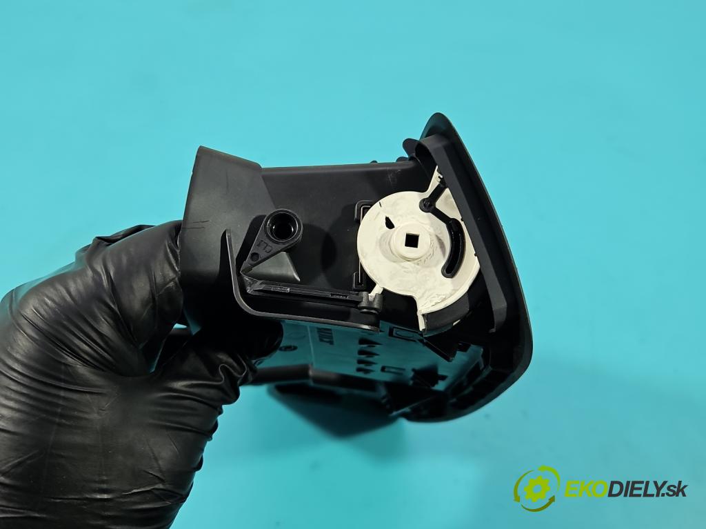 Renault Megane III 2008-2016 1.5 dci 110 HP manual 81 kW 1461 cm3 5- Mřížka: kúrenia stredová  (Mriežka kúrenia (fukár))