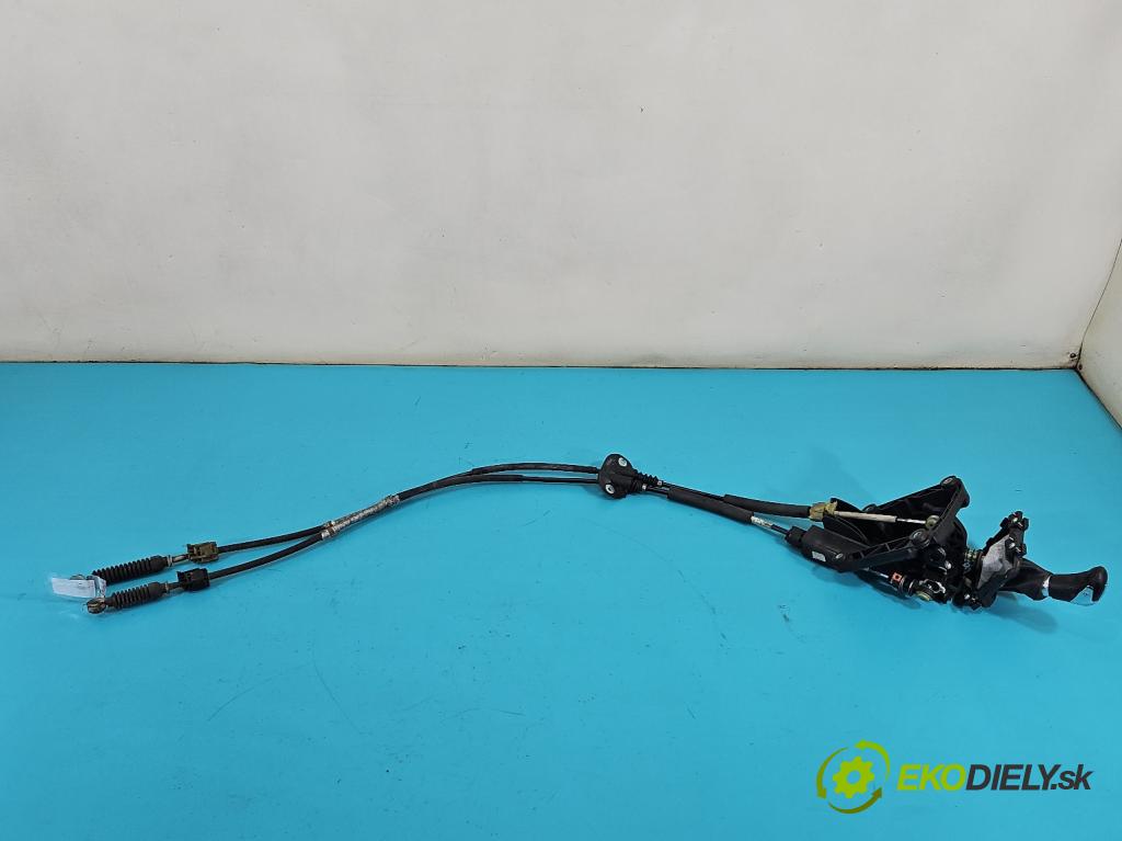 Mazda 5  2005-2010 2.0 citd 110 HP manual 81 kW 1998 cm3 5- Páka: Změny: stupeň,rýchlosť 8159025200 (Rýchlostná páka (kulisa))