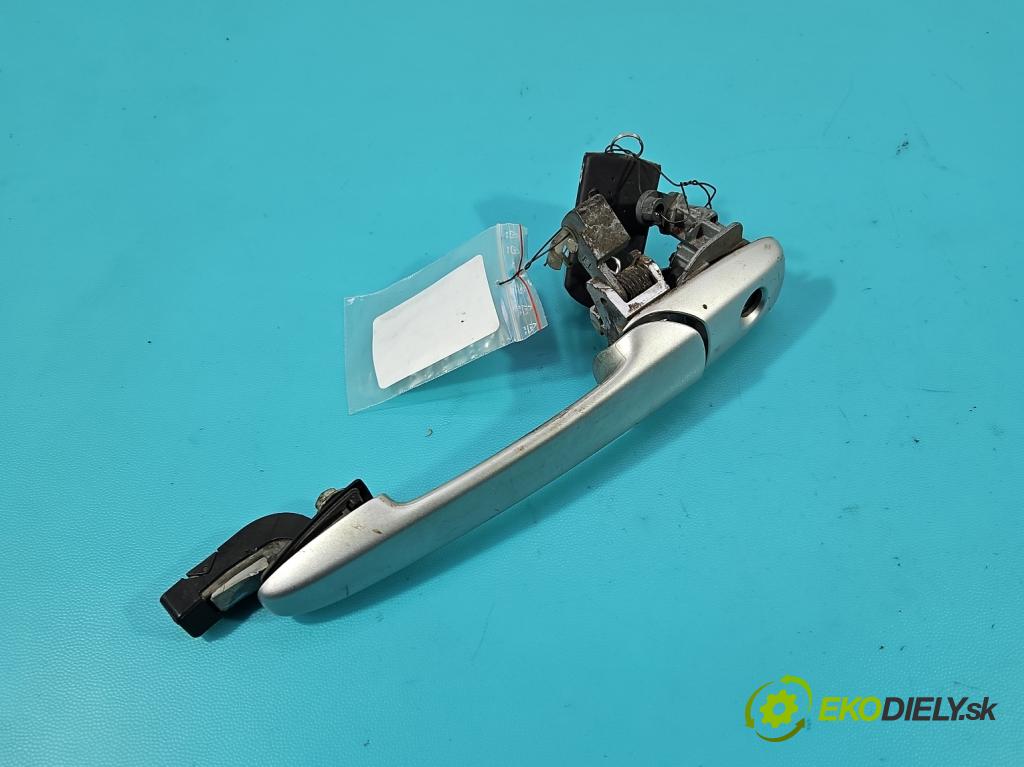 Mazda 5  2005-2010 2.0 citd 110 HP manual 81 kW 1998 cm3 5- rukoväť predné ľavé mimo:  (Kľučka dverí vonkajšia predná ľavá)