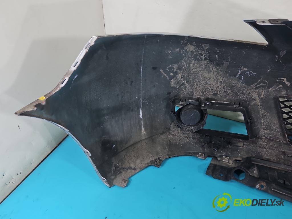 Mazda 5  2005-2010 2.0 citd 110 hp manual 81 kW 1998 cm3 5- nárazník přední  (Klika dveří ostatní)