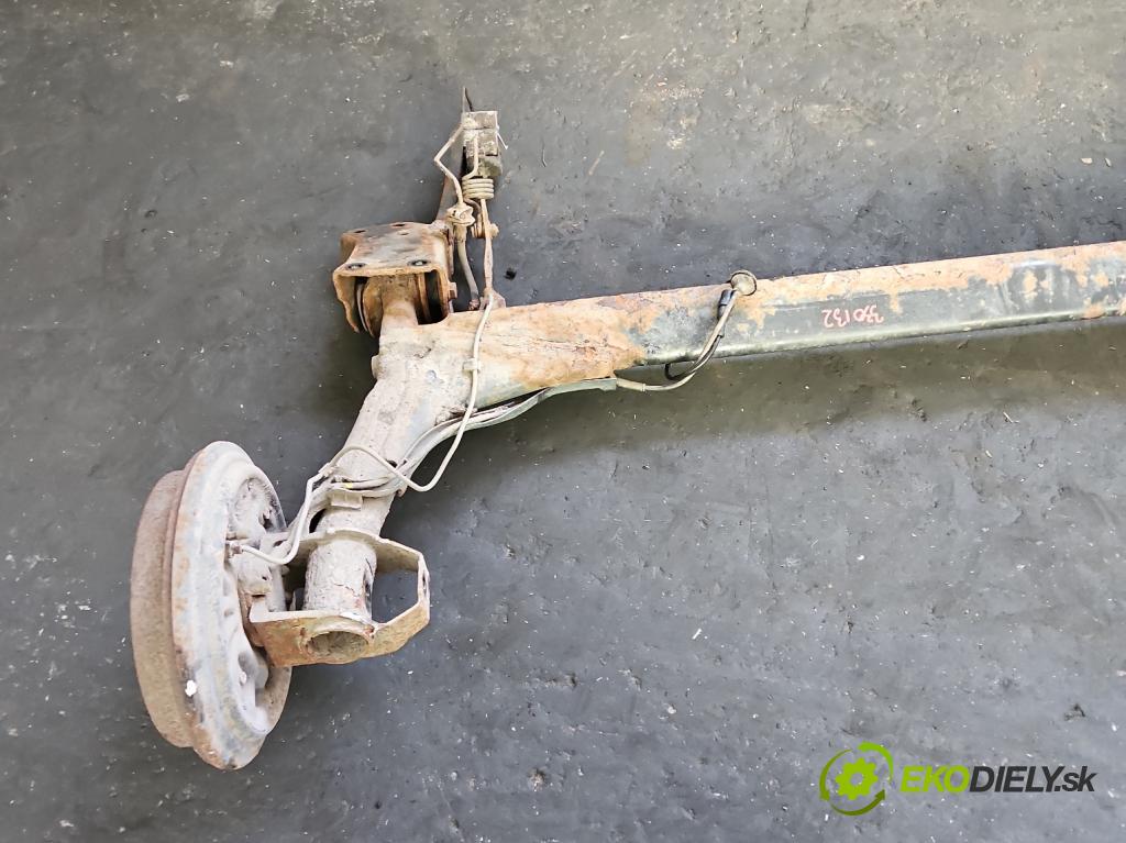 Vw Passat B4 1993-1997 1.8 90 hp manual 66 kW 1781 cm3 5- zadní výztuha  (Zadní výztuha)