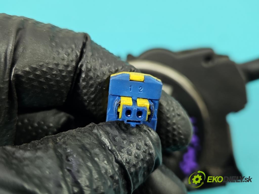 Peugeot 206 1.1 8V 60 HP manual 44 kW 1124 cm3 5- prepínač komplex: 96511183XT (Prepínacie páčky pod volantom)