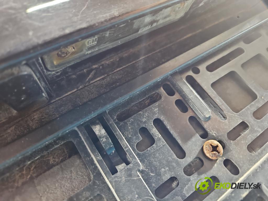 Opel Signum 2.2 dti 125 hp automatic 92 kW 2172 cm3 5- zadní kufrové dveře  (Zadní kapota (kufr))