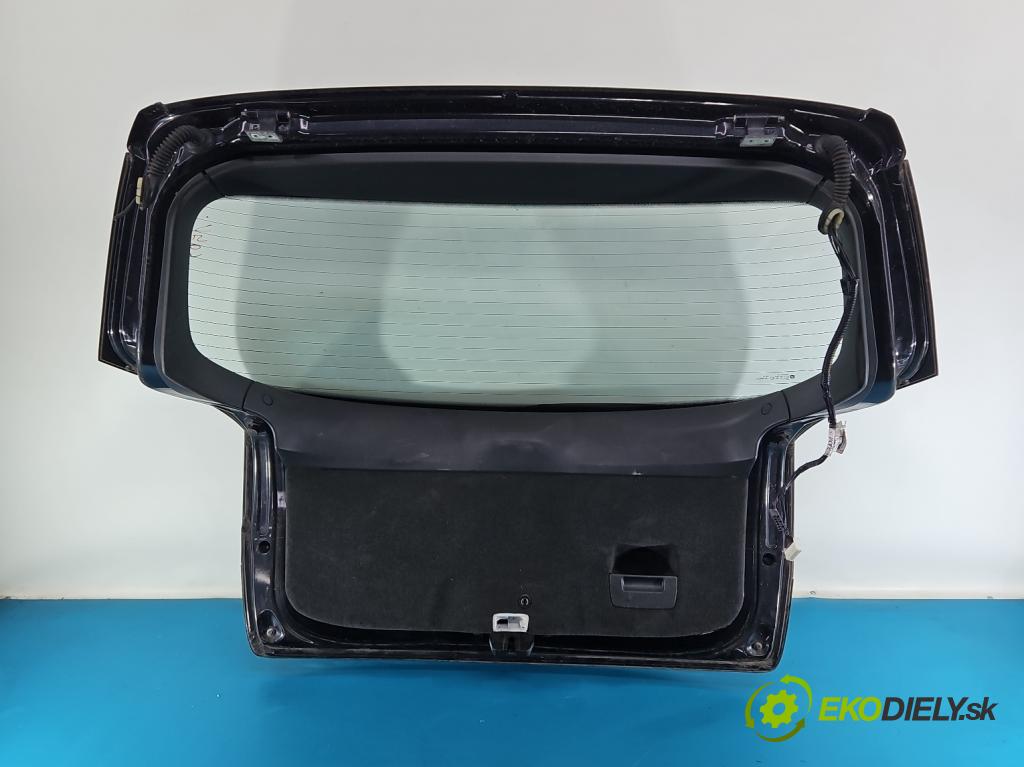 Opel Signum 2.2 dti 125 hp automatic 92 kW 2172 cm3 5- zadní kufrové dveře  (Zadní kapota (kufr))