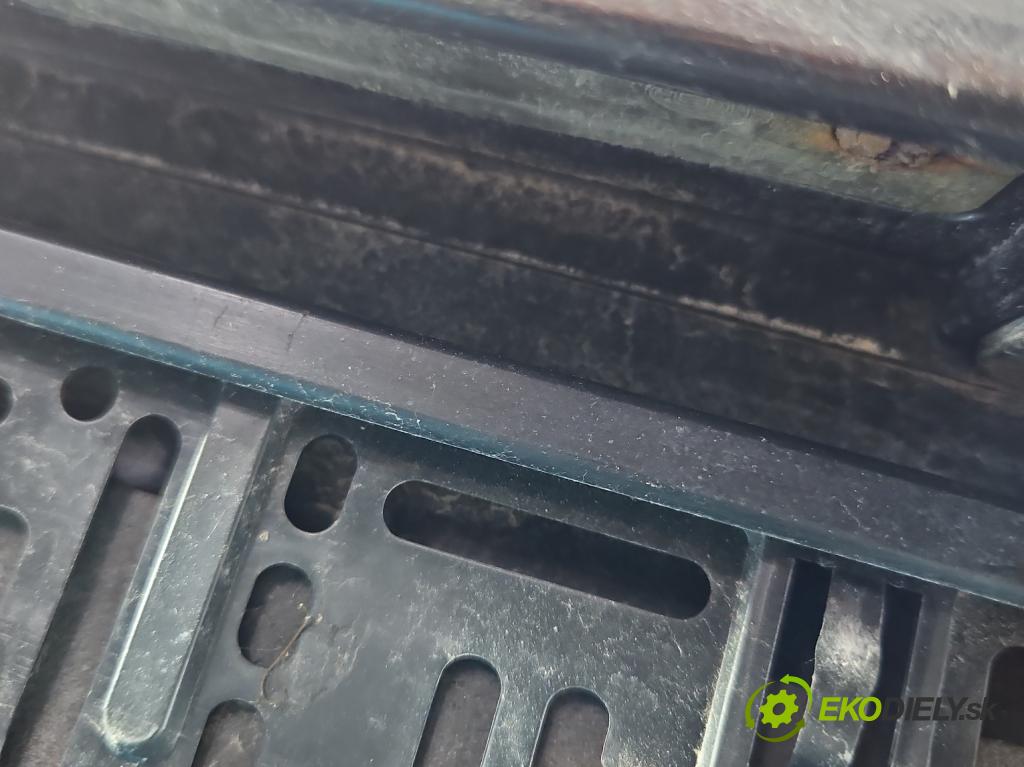 Opel Signum 2.2 dti 125 hp automatic 92 kW 2172 cm3 5- zadní kufrové dveře  (Zadní kapota (kufr))