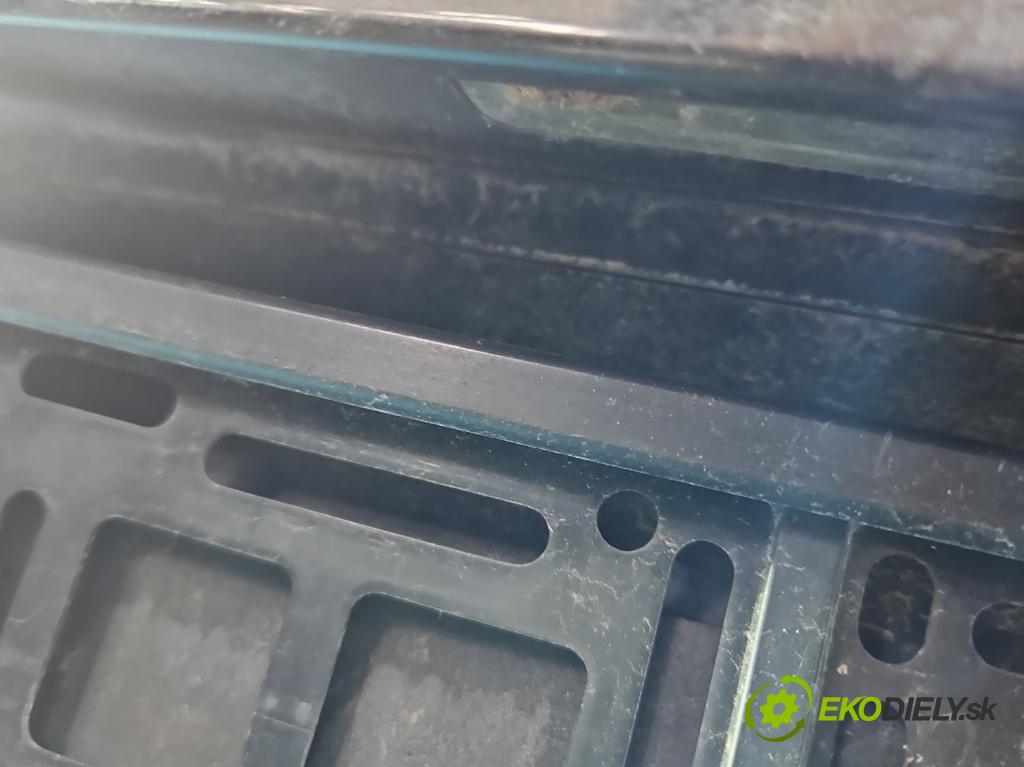 Opel Signum 2.2 dti 125 hp automatic 92 kW 2172 cm3 5- zadní kufrové dveře  (Zadní kapota (kufr))