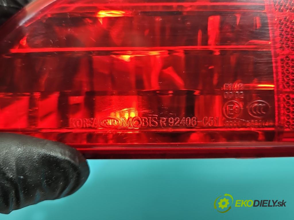 Kia Sorento III 2014-2020 2.0 crdi 185 hp automatic 136 kW 1999 cm3 5- světlo zadní pravé nárazníku 92406-C5100