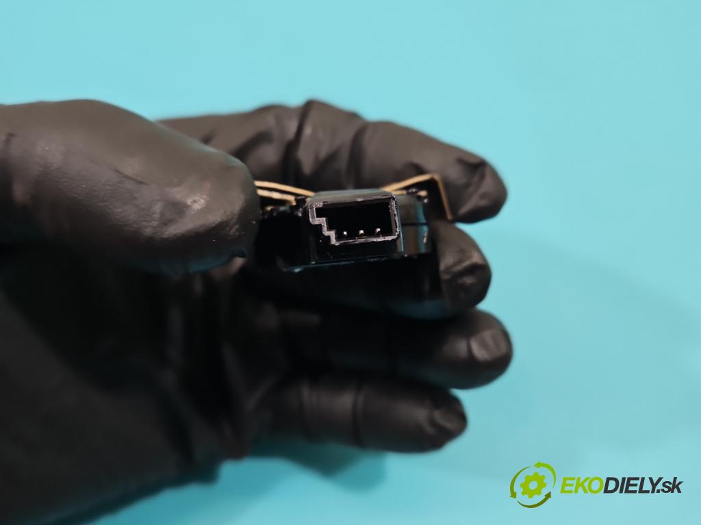 Kia Sorento III 2014-2020 2.0 crdi 185 HP automatic 136 kW 1999 cm3 5- snímač déšť: 96000-C1000 (Snímač dažďa)