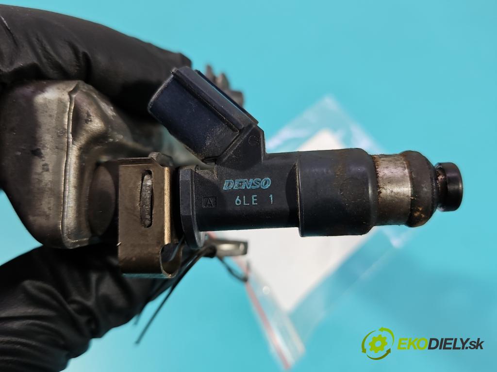 Honda Legend IV 2004-2012 3.5 V6 295HP automatic 217 kW 3471 cm3 4- vstrek 045172110 (Vstrekovač paliva)