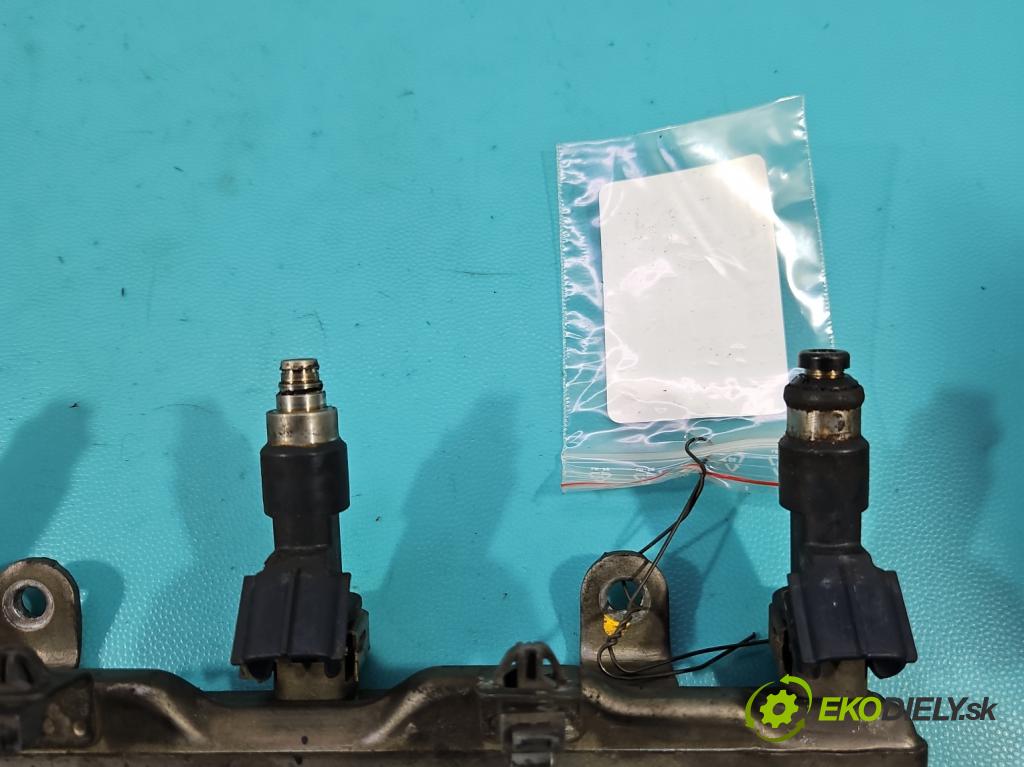 Honda Legend IV 2004-2012 3.5 V6 295HP automatic 217 kW 3471 cm3 4- vstrek 045172110 (Vstrekovač paliva)