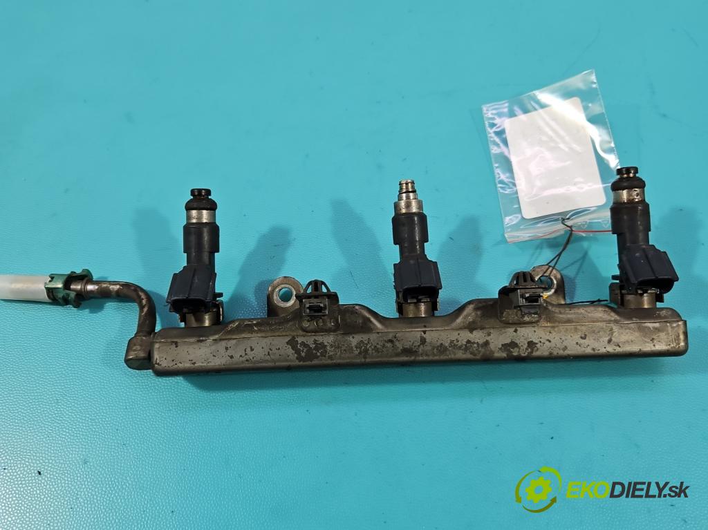 Honda Legend IV 2004-2012 3.5 V6 295HP automatic 217 kW 3471 cm3 4- vstrek 045172110 (Vstrekovač paliva)