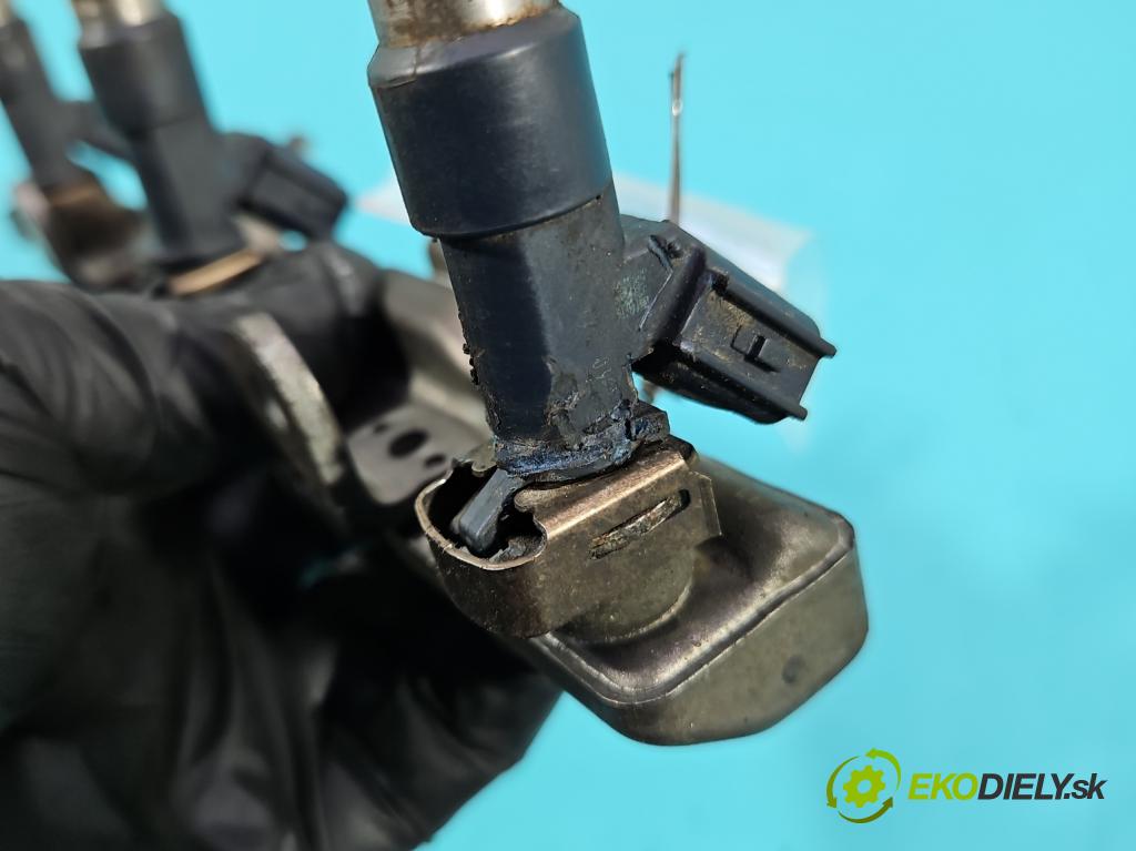 Honda Legend IV 2004-2012 3.5 V6 295HP automatic 217 kW 3471 cm3 4- vstrek  (Vstrekovač paliva)