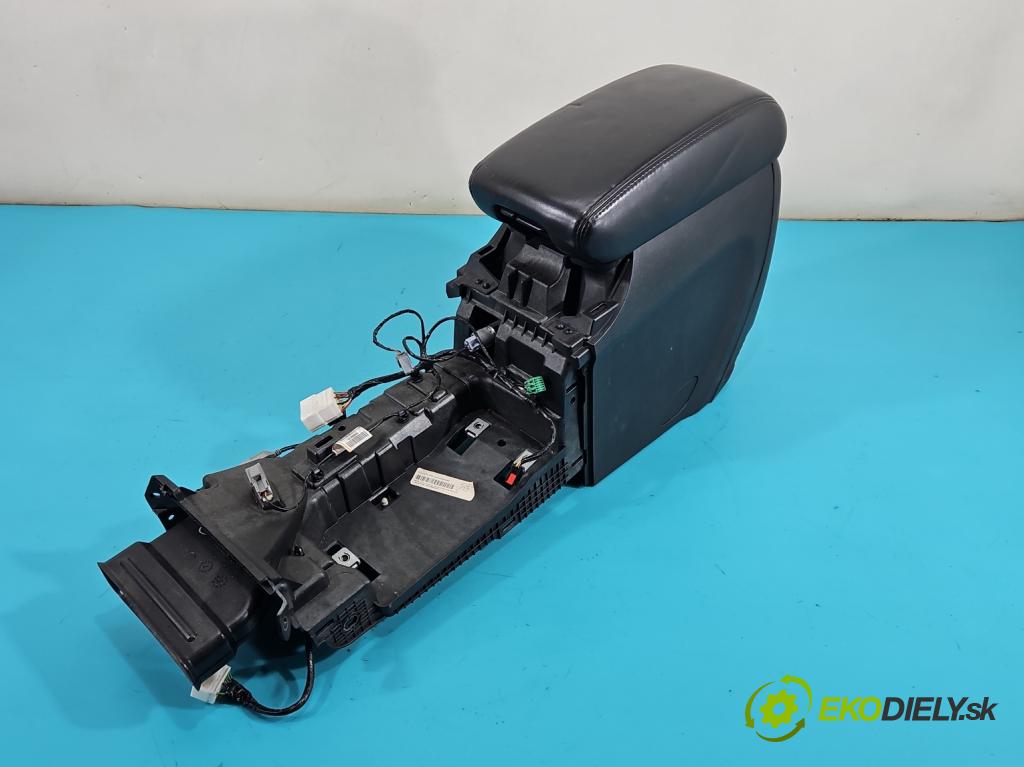 Jeep Grand Cherokee WK2 IV 2010-2021 3.0 CRD 241KM automatic 177 kW 2987 cm3 5- operadlo C01347009BL (Lakťová opierka)