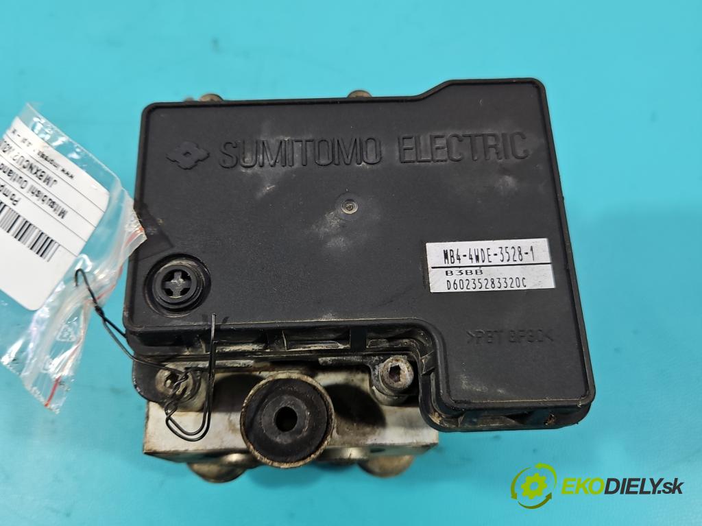 Mitsubishi Outlander I 2003-2006 2.0 16V 136 HP manual 100 kW 1997 cm3 5- čerpadlo abs MB4-4WDE-3528-1 (Pumpa ABS)