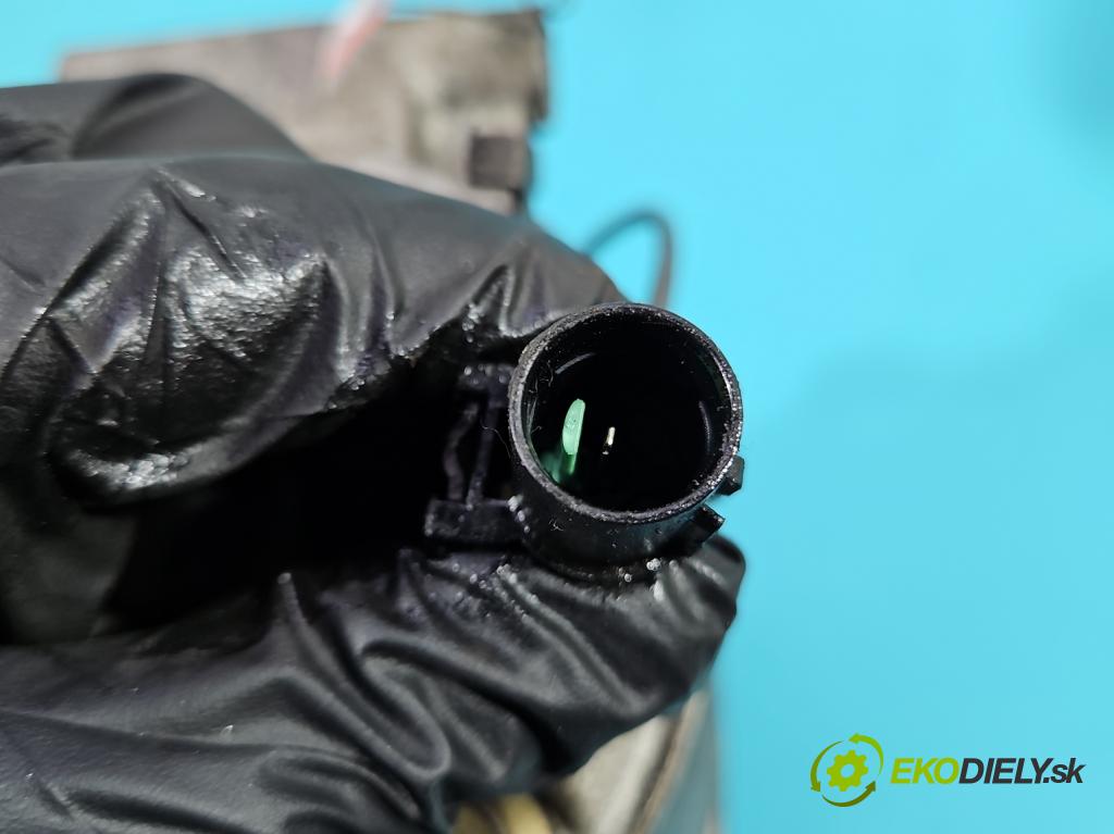 Mitsubishi Outlander I 2003-2006 2.0 16V 136 HP manual 100 kW 1997 cm3 5- Kompresor: klimatizácie MR460704 (Kompresor klimatizácie)