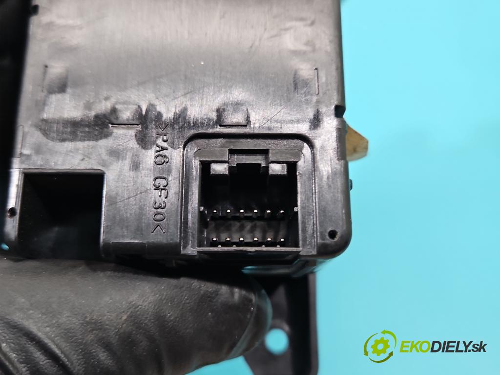 Jeep Grand Cherokee WK2 IV 2010-2021 3.0 CRD 241KM automatic 177 kW 2987 cm3 5- Spínačka 2701A-C01B (Spínacia skrinka)