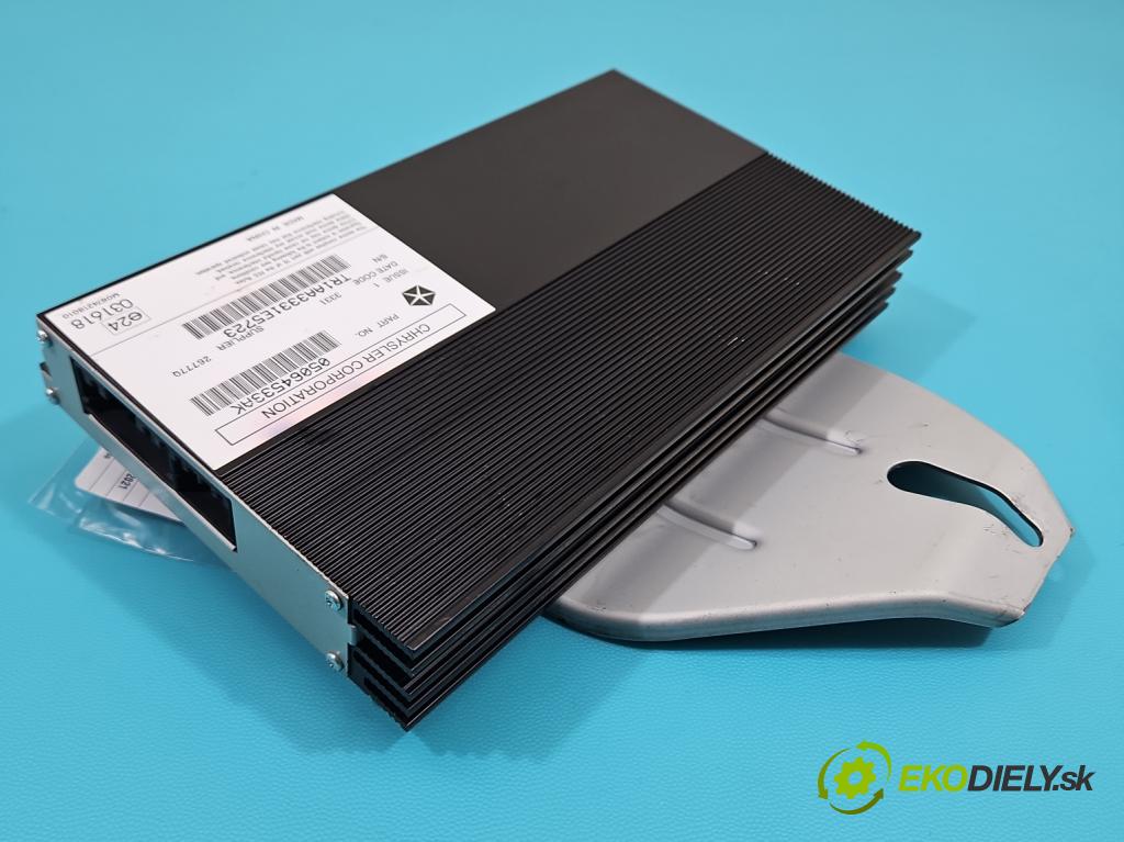 Jeep Grand Cherokee WK2 IV 2010-2021 3.0 CRD 241KM automatic 177 kW 2987 cm3 5- Zesilovač: 05064533AK (Zesilovač)