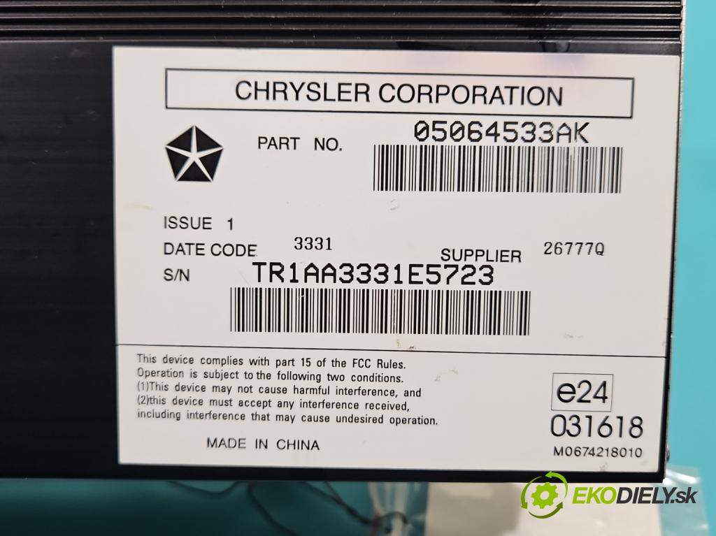 Jeep Grand Cherokee WK2 IV 2010-2021 3.0 CRD 241KM automatic 177 kW 2987 cm3 5- Zesilovač: 05064533AK (Zesilovač)