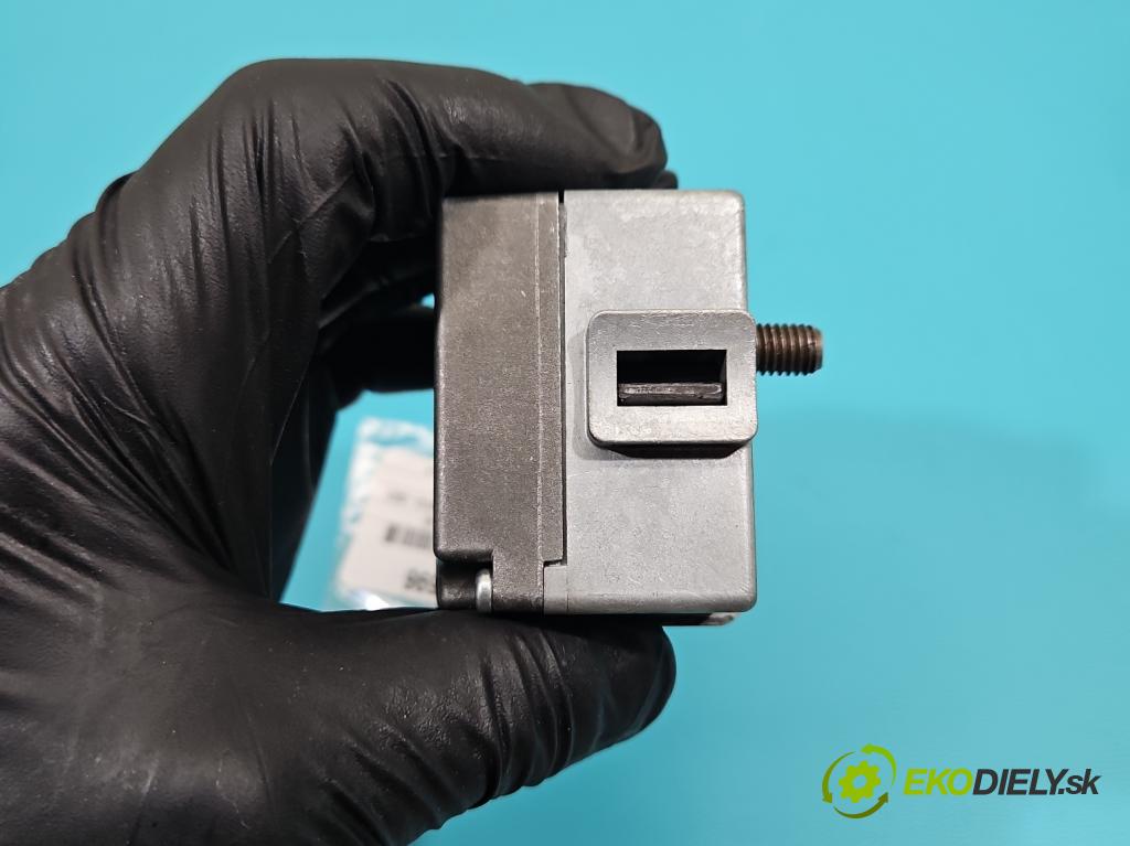 Jeep Grand Cherokee WK2 IV 2010-2021 3.0 CRD 241KM automatic 177 kW 2987 cm3 5- Blokada: řízení: 05026788AC (Řízení ostatní)