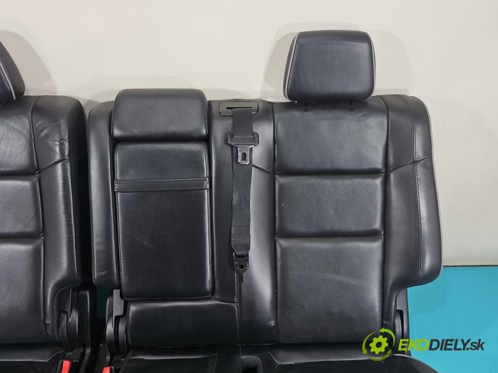 Jeep Grand Cherokee WK2 IV 2010-2021 3.0 CRD 241KM automatic 177 kW 2987 cm3 5- Pohovka: zadné  (Sedadlo)