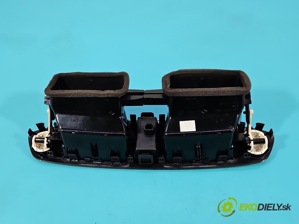 Renault Scenic III 2009-2016 1.5 dci 106 HP manual 78 kW 1461 cm3 5- Mřížka: kúrenia stredová 682600031R (Mriežka kúrenia (fukár))