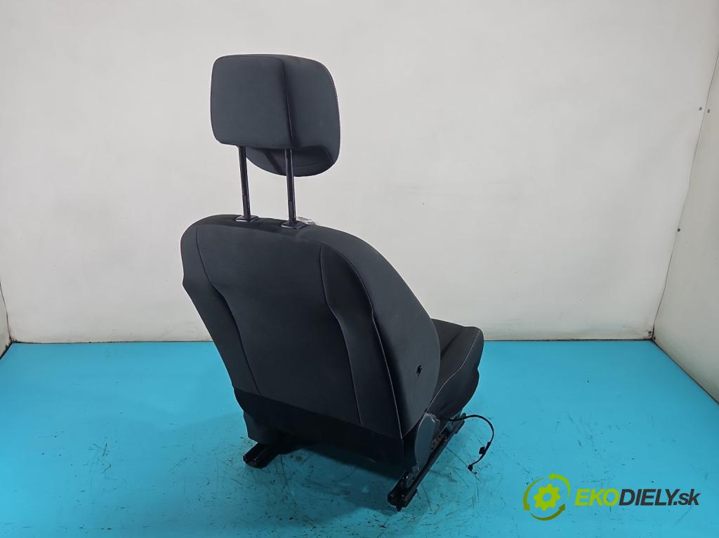 Renault Megane III 2008-2016 1.5 dci 110 HP manual 81 kW 1461 cm3 5- Sedačka ľavý  (Sedadlo)