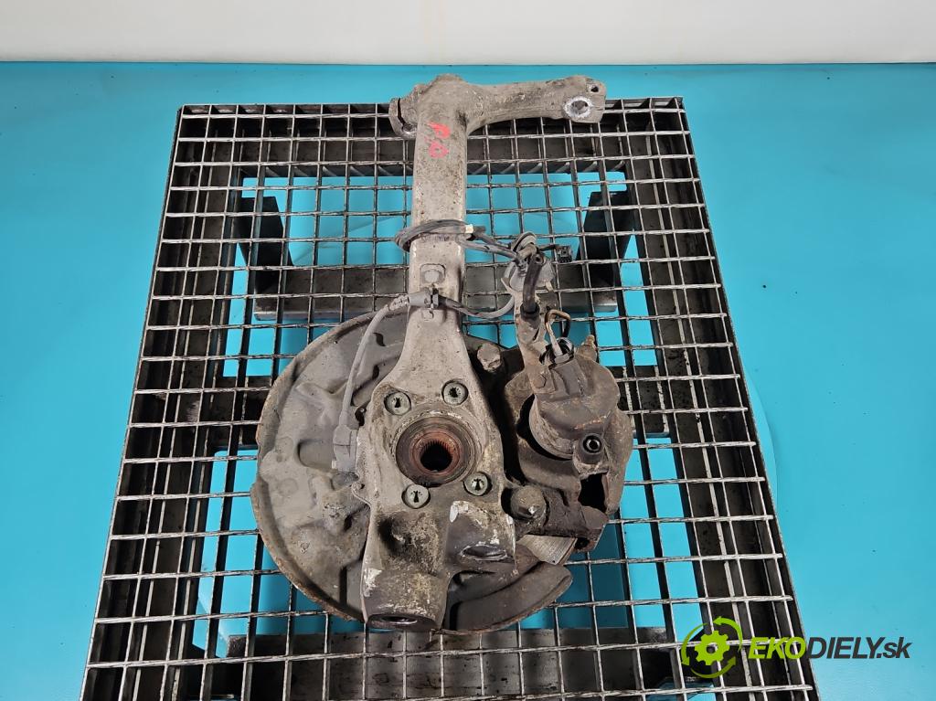 Audi A4 B7 2004-2008 2.0 tdi 140 hp manual 103 kW 1968 cm3 5- náboj pravé  (Náboj kola)