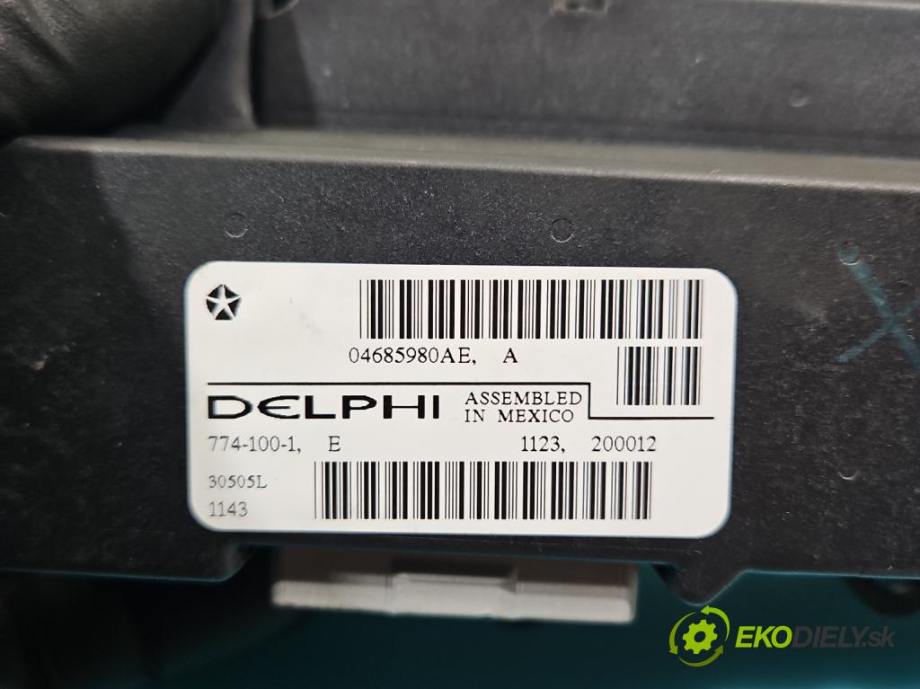 Chrysler Pacifica 3.5 V6 automatic 183 kW 3518 cm3 5- Přepínač oken zpětných zrcátek 04685980AE