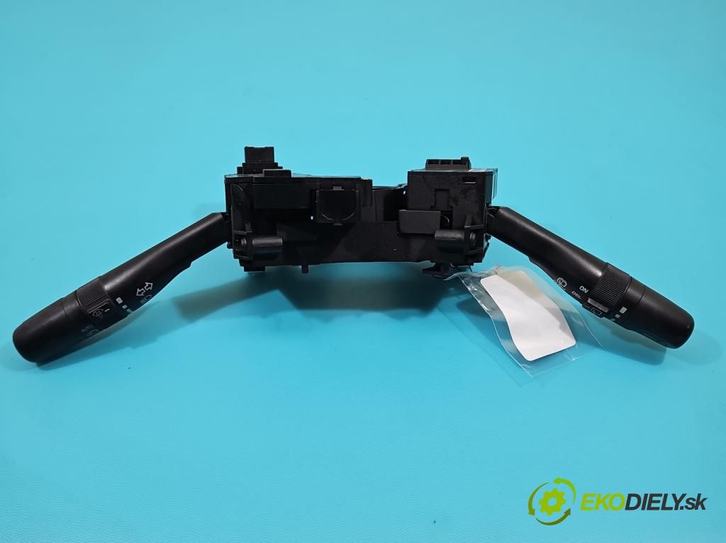 Chrysler Pacifica 3.5 V6 automatic 183 kW 3518 cm3 5- prepínač komplex: 04685953AB (Prepínacie páčky pod volantom)