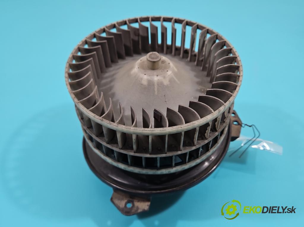 Chrysler Pacifica 3.5 V6 automatic 183 kW 3518 cm3 5- ventilátor vzduchu 701132525A
